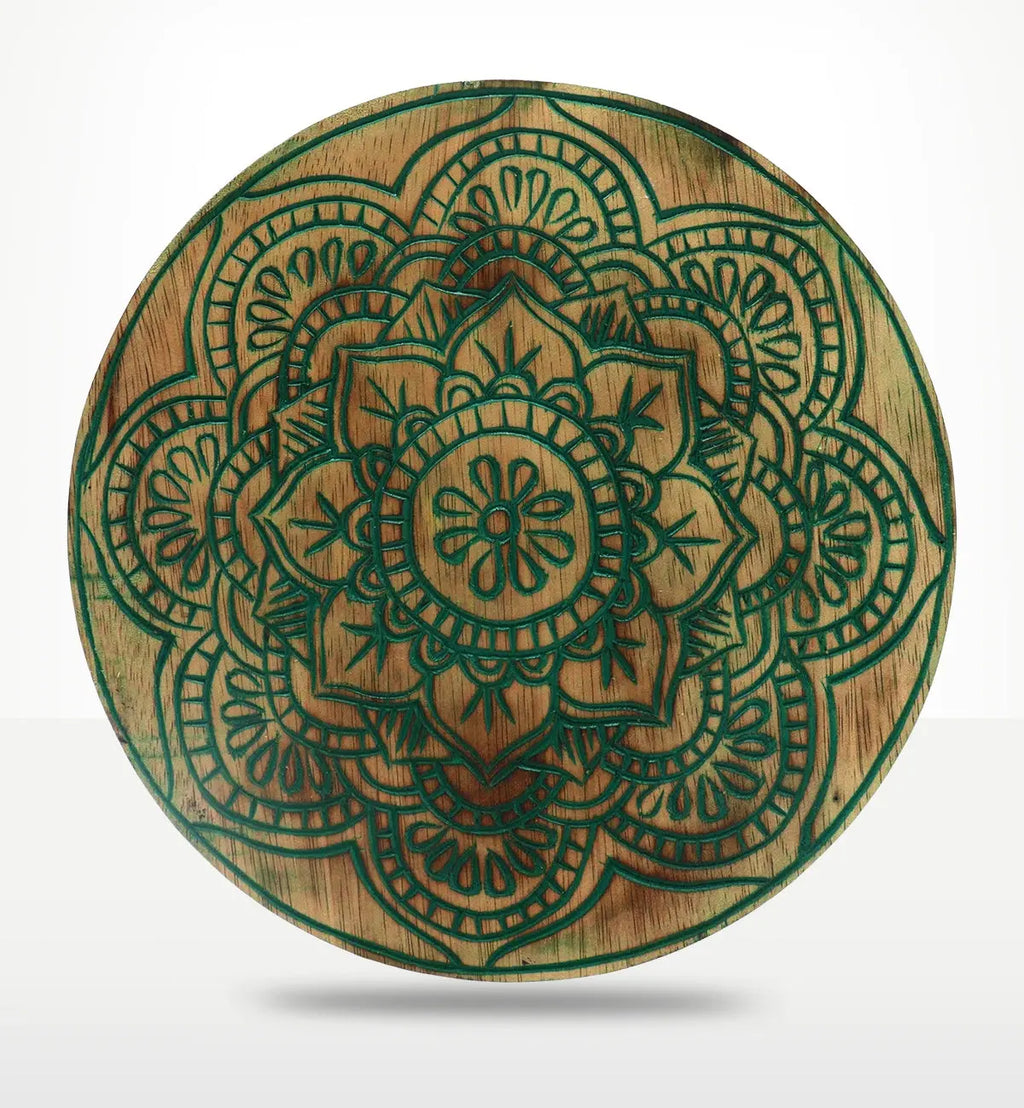 Intricately carved wooden mandala design in green and natural wood tones, part of the Buddha Feng Shui Set - Buddha Knot - Green for peaceful home decor.