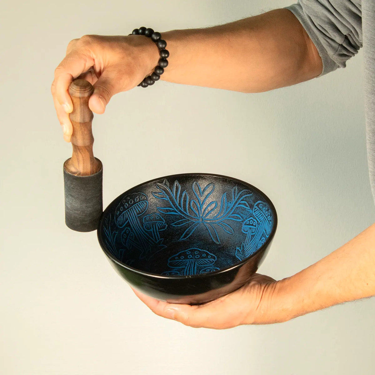 Aluminium Singing Bowl - Magic Mushroom Design - Blue 20cm