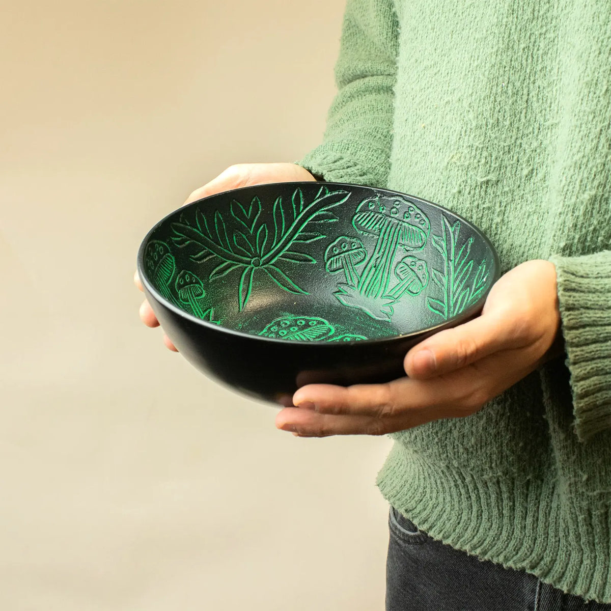 Aluminium Singing Bowl - Magic Mushroom Design - Green 20cm