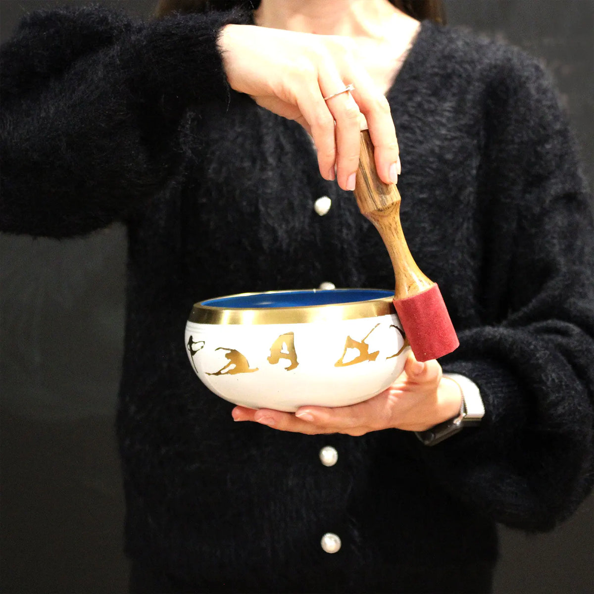 Large Yoga Moves Tibetan Singing Bowl Set - White and Blue 14cm