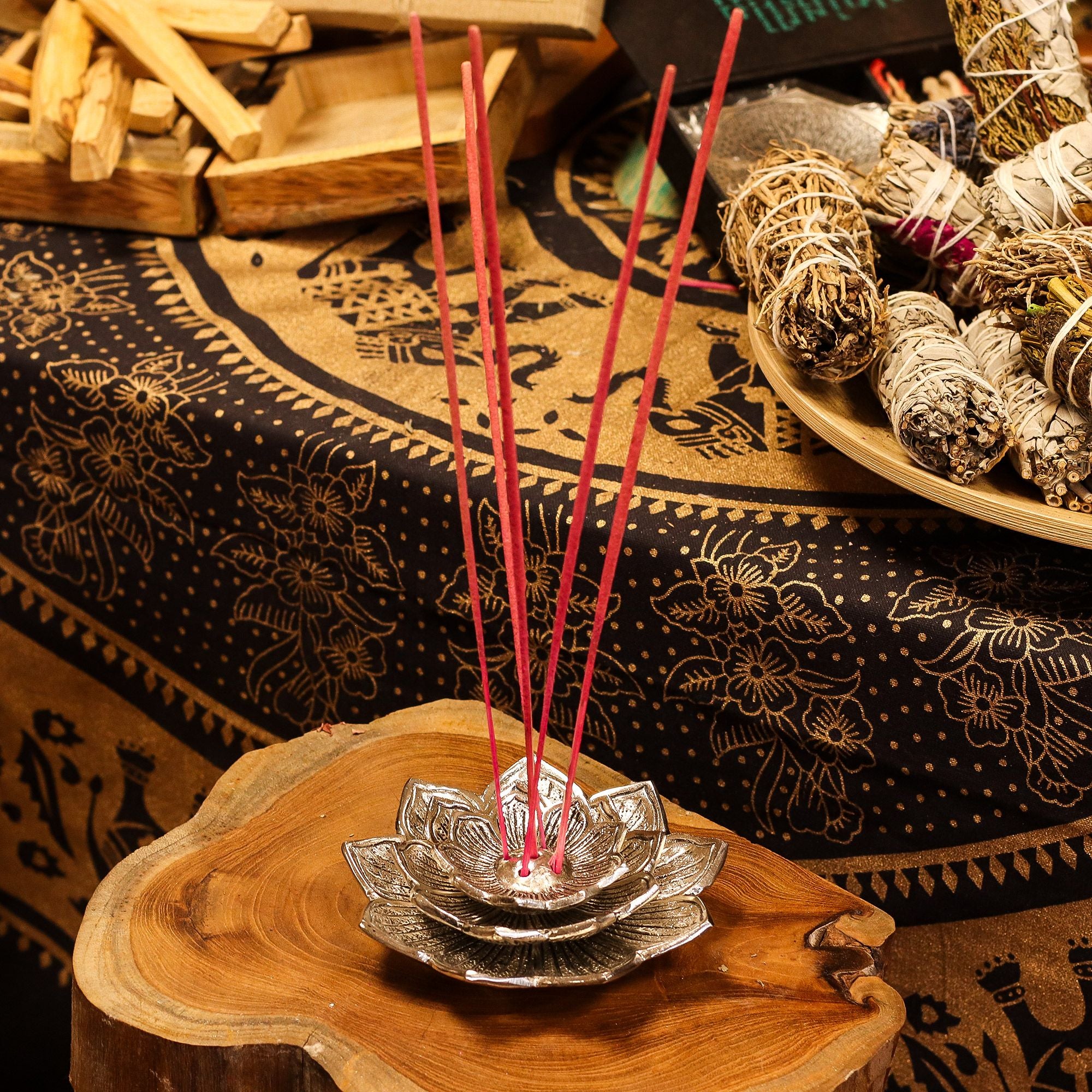 Tri-Flower Lotus Incense Holder - Aluminium