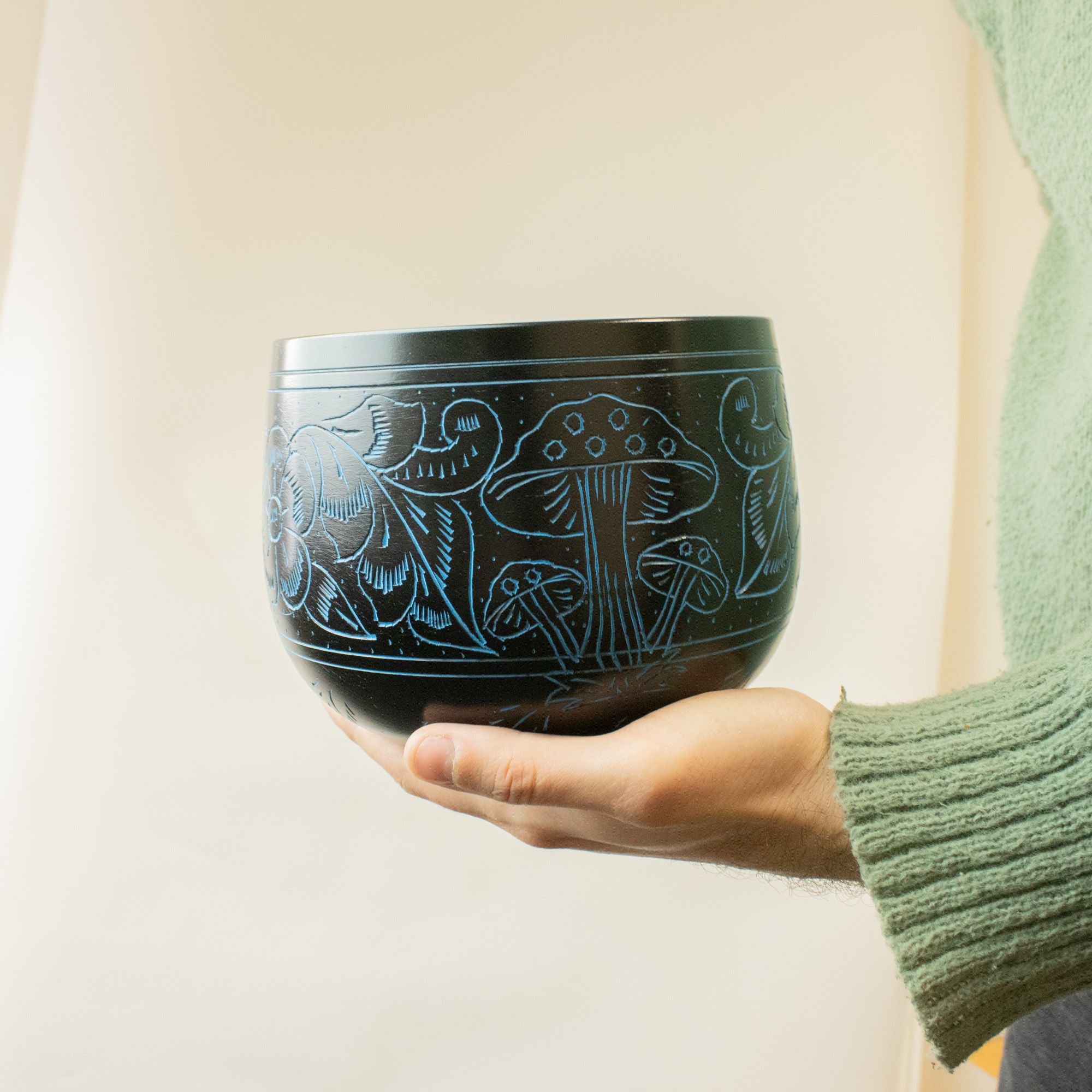 Cauldron Singing Bowl - Magic Mushroom Design - Blue 15cm