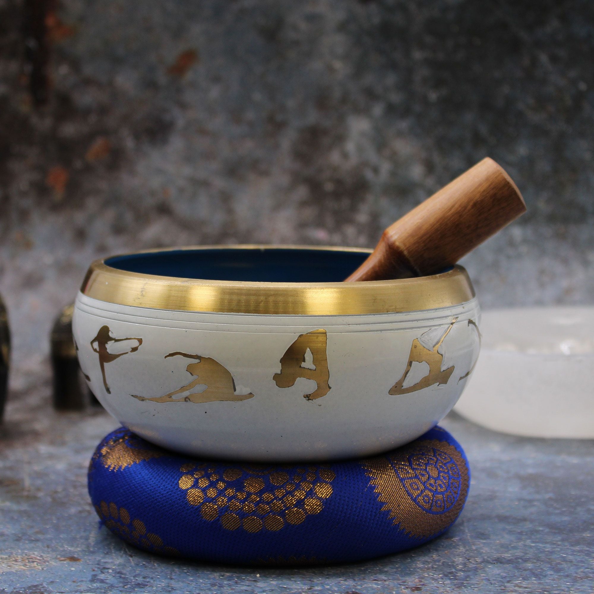 Large Yoga Moves Tibetan Singing Bowl Set - White and Blue 14cm