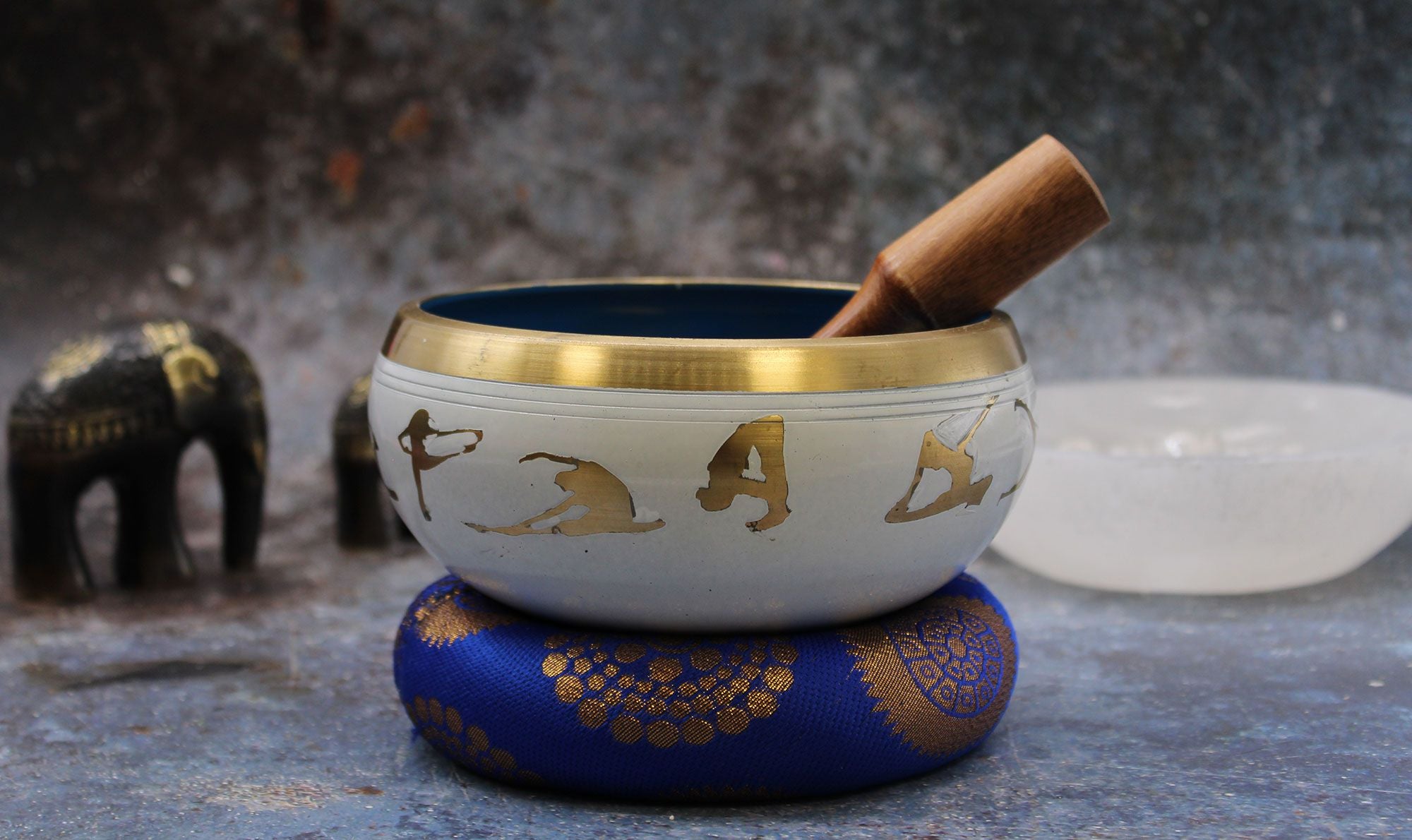 Large Yoga Moves Tibetan Singing Bowl Set - White and Blue 14cm